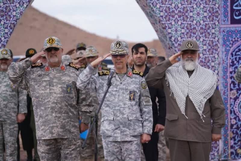 نیروی زمینی سپاه در انجام ماموریت حفظ مرزهای کشور و امنیت مناطق سربلند است